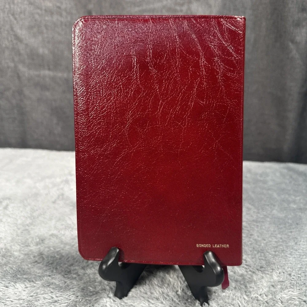 Nelson Slimline Reference Bible NKJV - Bonded Leather Teal 845 BG Excellent